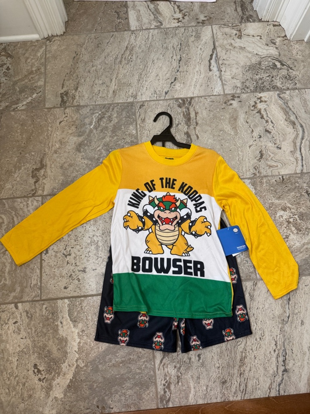 NWT Size Small (6-7) Nintendo Bowser Long Sleeve and short pajama set